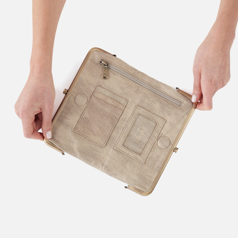 Lauren Clutch-Wallet in Metallic Leather - Gold