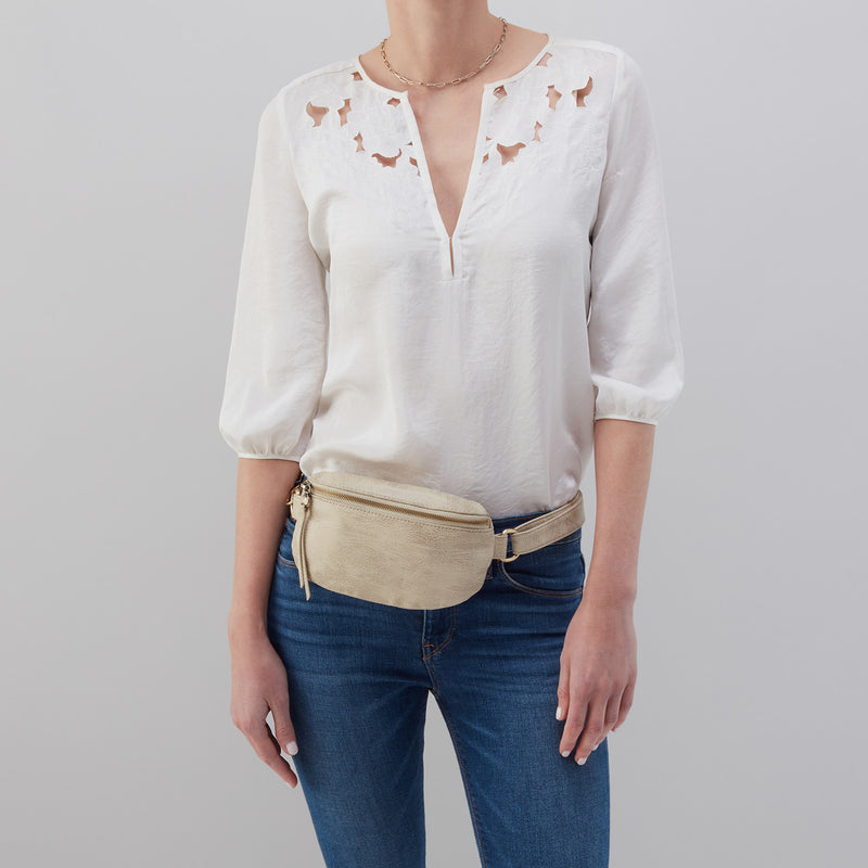 Fern Belt Bag in Metallic Leather - Gold