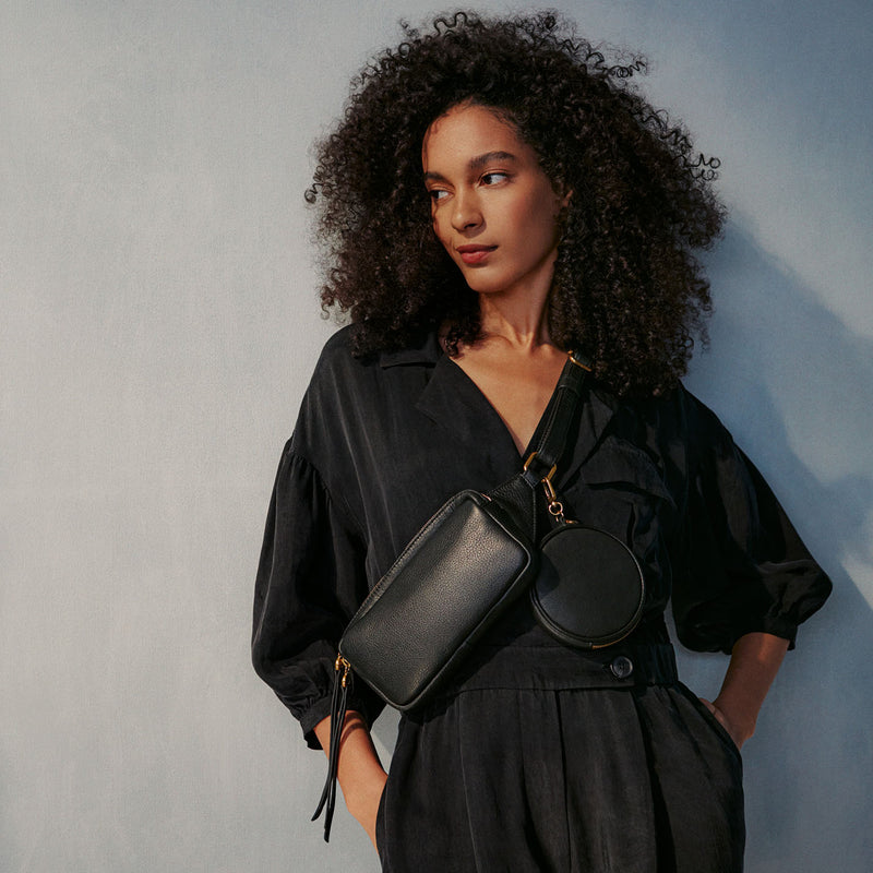 Revolve Clip Pouch in Pebbled Leather - Black