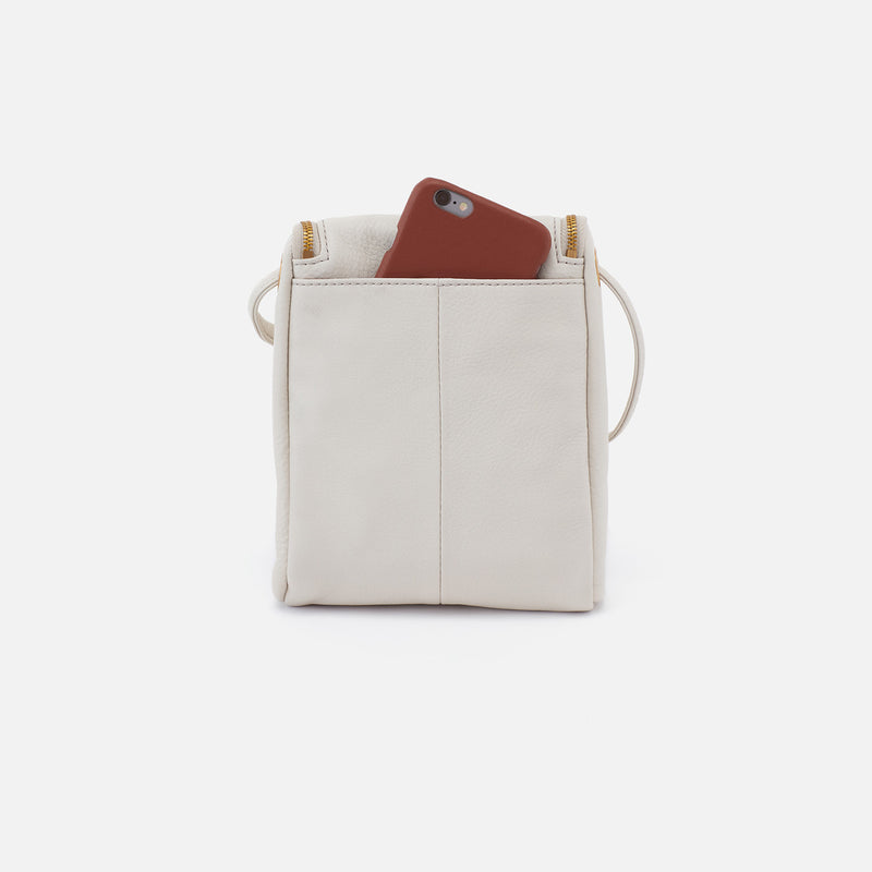 Fern Crossbody in Pebbled Leather - Powder White