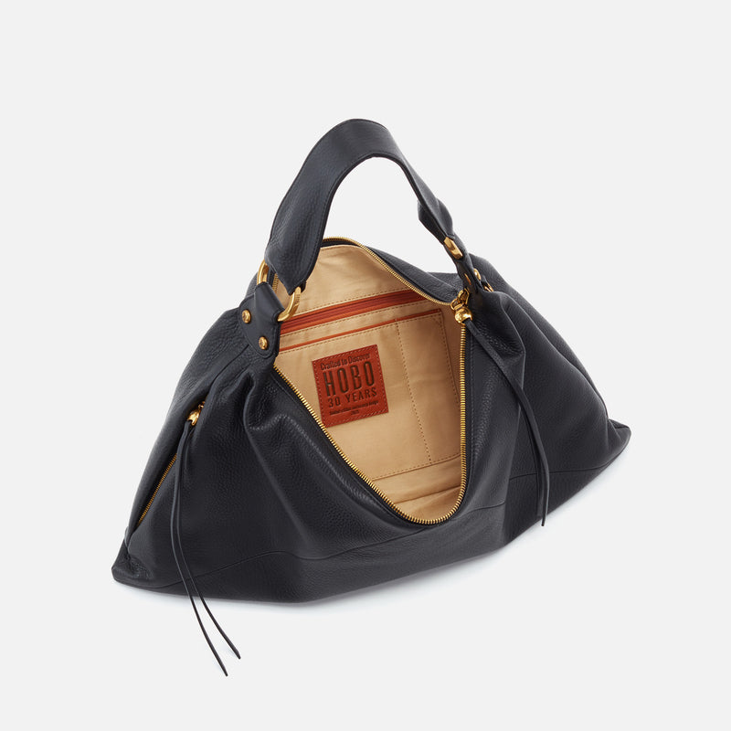 Paulette Shoulder Bag in Pebbled Leather - Black