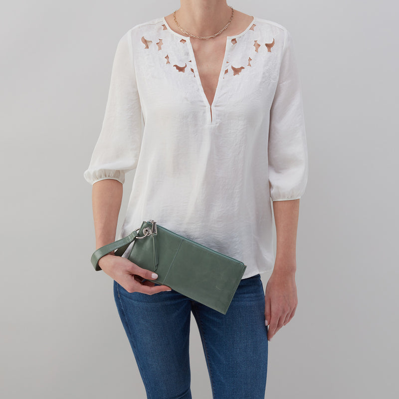Vida Wristlet in Polished Leather - Bottle Green