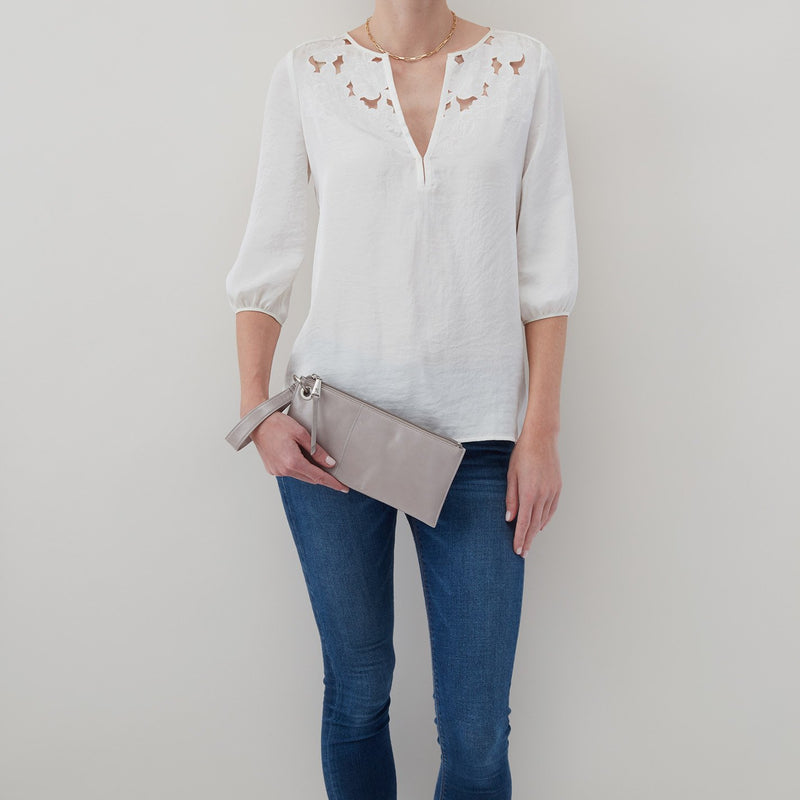 Vida Wristlet in Polished Leather - Driftwood