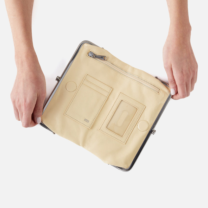 Lauren Clutch-Wallet in Polished Leather - Butter