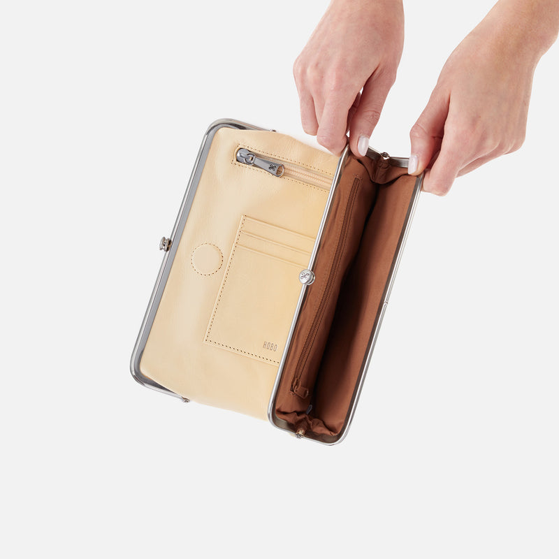 Lauren Clutch-Wallet in Polished Leather - Butter