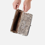 Lauren Clutch-Wallet in Printed Leather - Cheetah Print