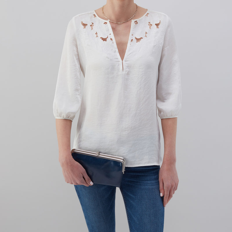 Lauren Clutch-Wallet in Polished Leather - Denim