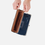 Lauren Clutch-Wallet in Polished Leather - Denim