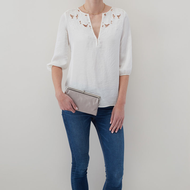 Lauren Clutch-Wallet in Polished Leather - Driftwood