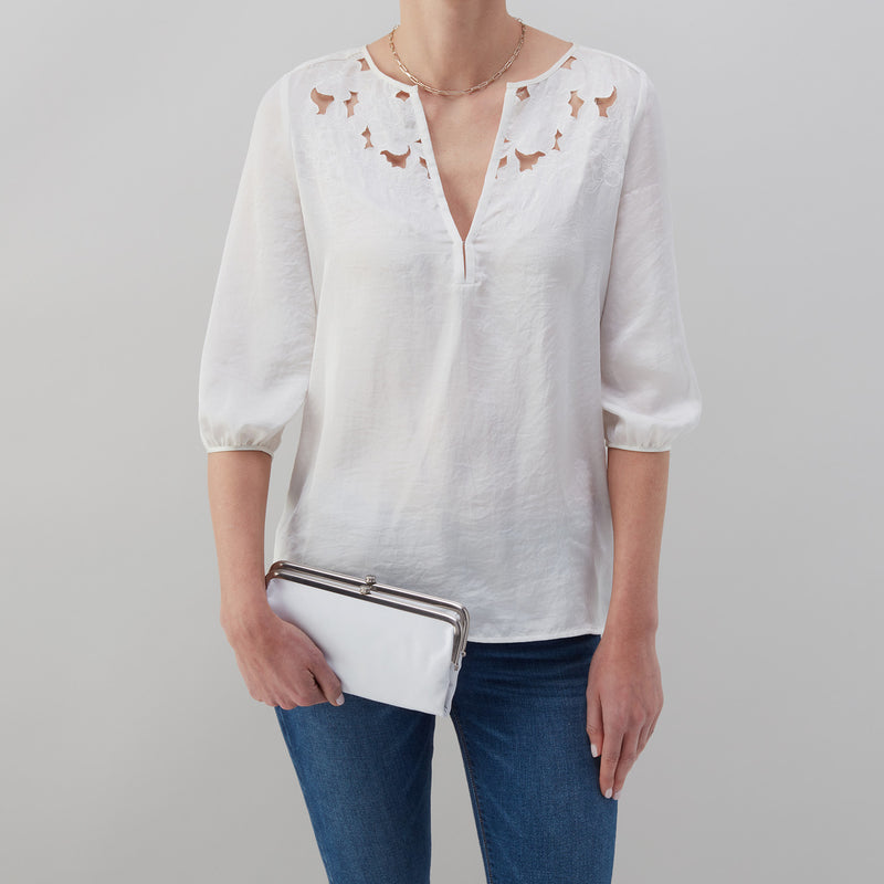 Lauren Clutch-Wallet in Polished Leather - Optic White