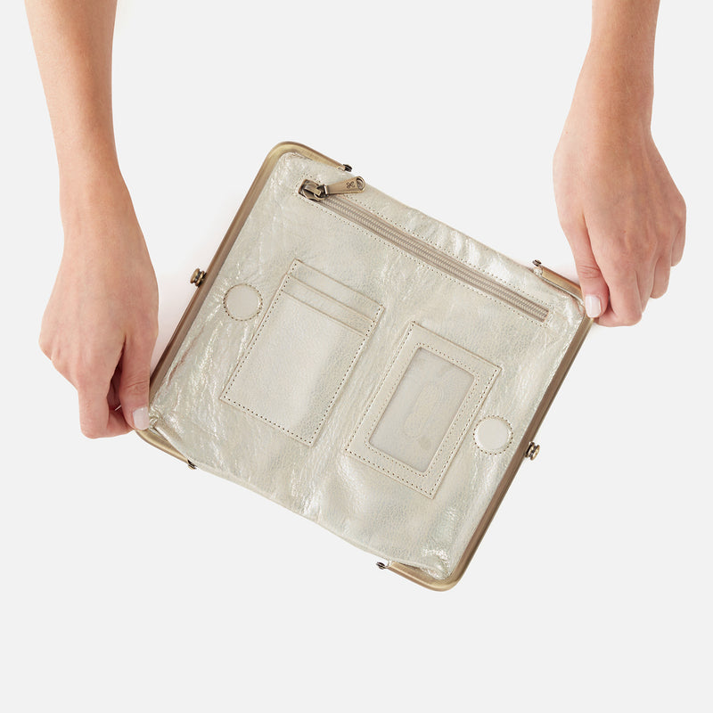 Lauren Clutch-Wallet in Metallic Leather - Pearled Silver