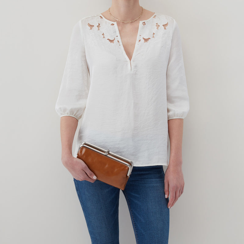 Lauren Clutch-Wallet in Polished Leather - Truffle