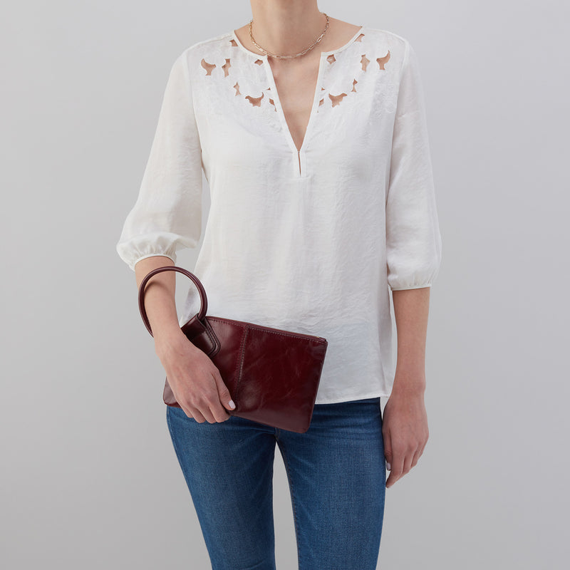 Sable Wristlet in Polished Leather - Merlot