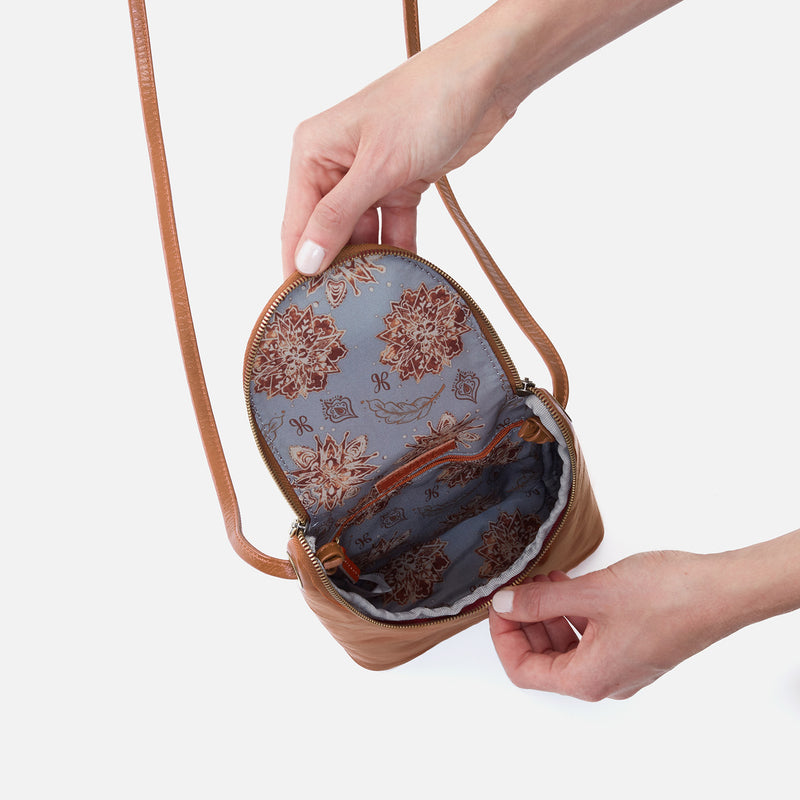 Fern Crossbody in Polished Leather - Truffle