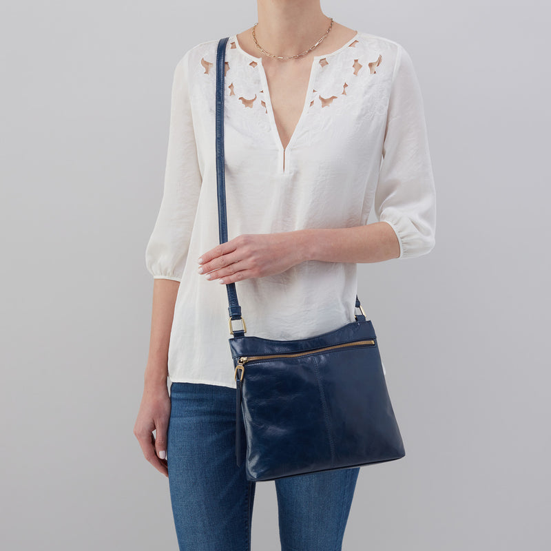 Cambel Crossbody in Polished Leather - Denim