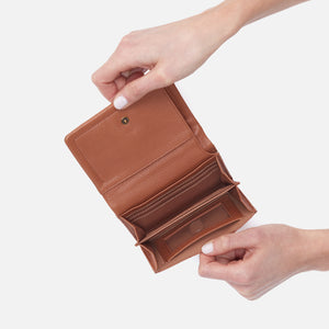 Lumen Medium Bifold Compact Wallet in Pebble Leather - Cashew