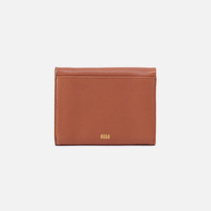 Lumen Medium Bifold Compact Wallet in Pebble Leather - Cashew