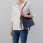 Pier Shoulder Bag in Pebbled Leather - Sapphire