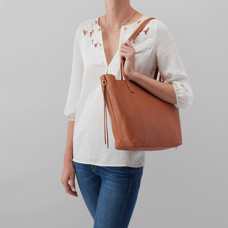 Kingston Small Tote in Pebbled Leather - Cashew