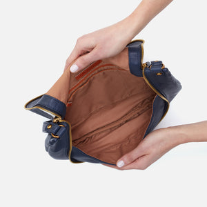 Fern Medium Shoulder Bag in Pebbled Leather - Sapphire