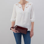 Vida Wristlet in Polished Leather - Merlot