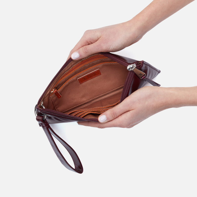 Vida Wristlet in Polished Leather - Merlot