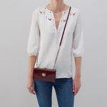 Mila Wallet Crossbody in Polished Leather - Merlot