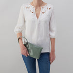 Sable Wristlet in Polished Leather - Bottle Green